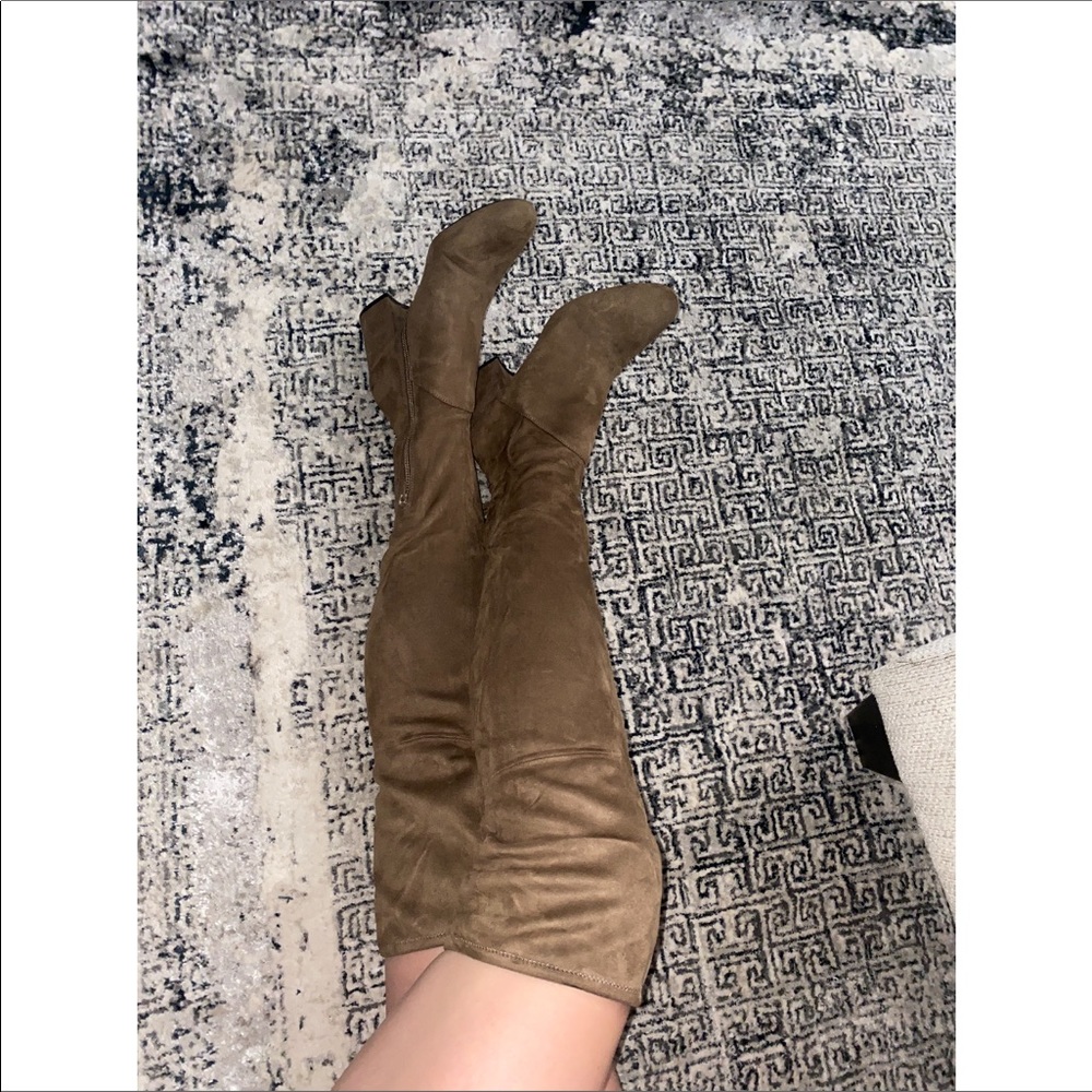 Aldo Thigh High/Over the Knee Suede Date Night boots | Size 8.5 Women’s
